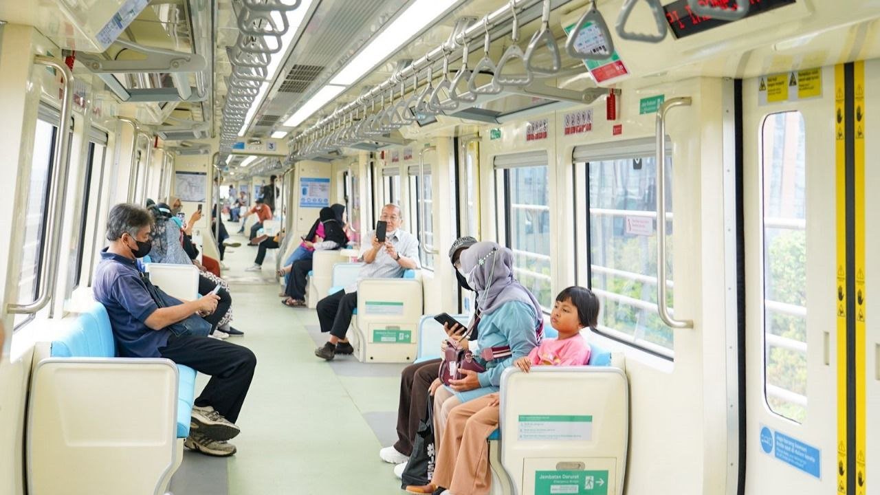 LRT Jabodebek Tambah Jumlah Perjalanan Mulai 16 September 2023